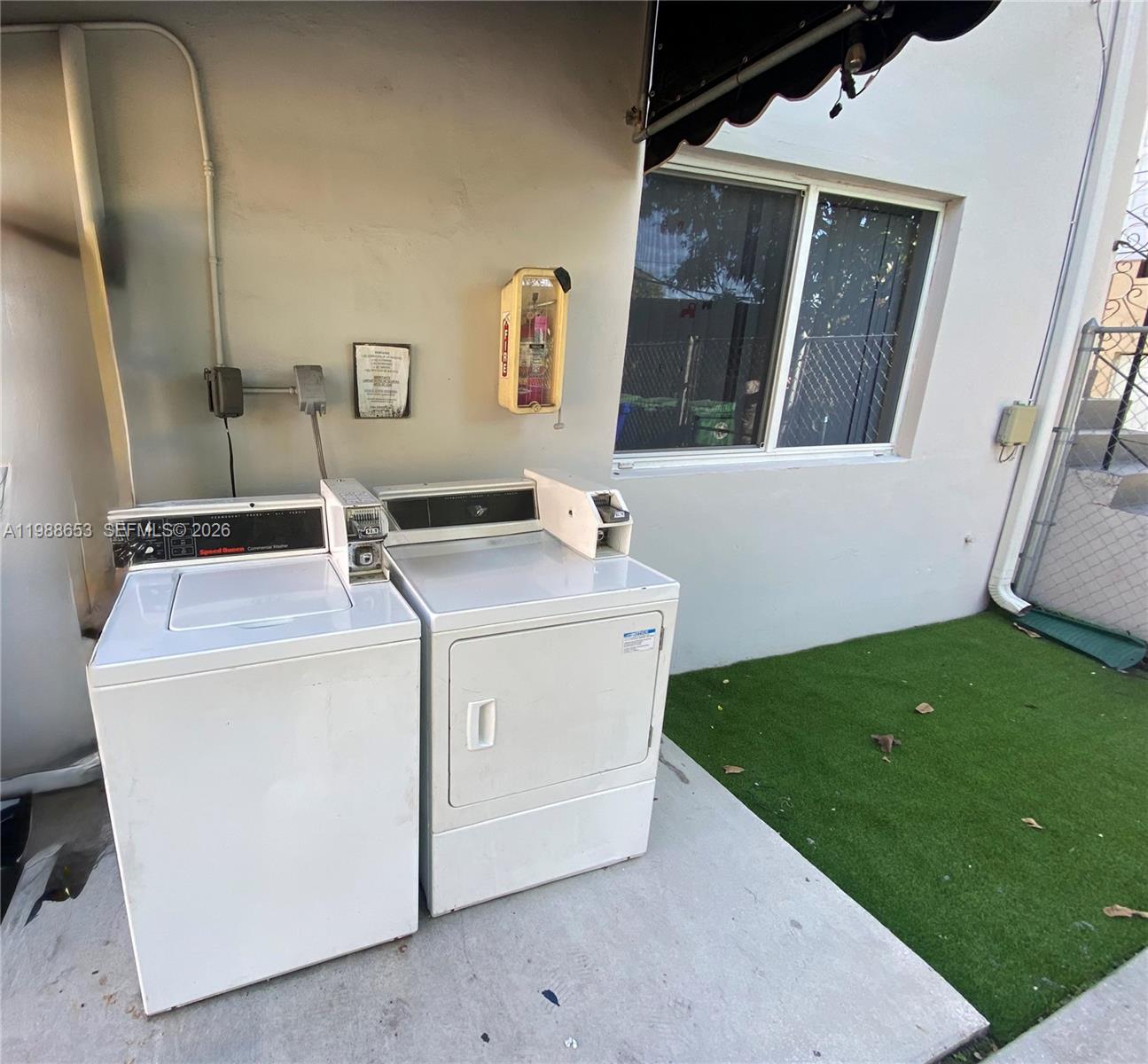 CITY OF MIAMI SOUTH - Residential Lease