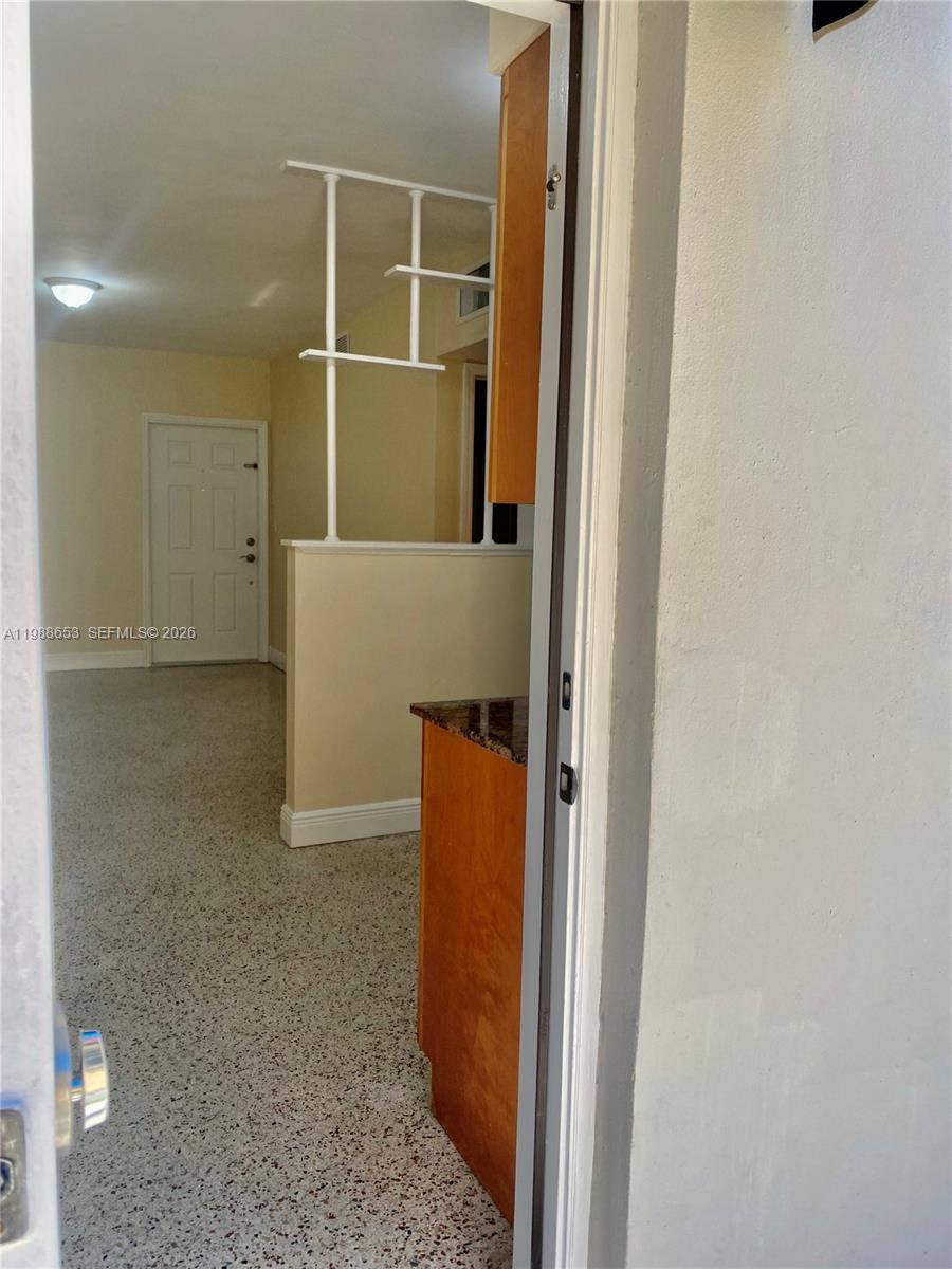 CITY OF MIAMI SOUTH - Residential Lease