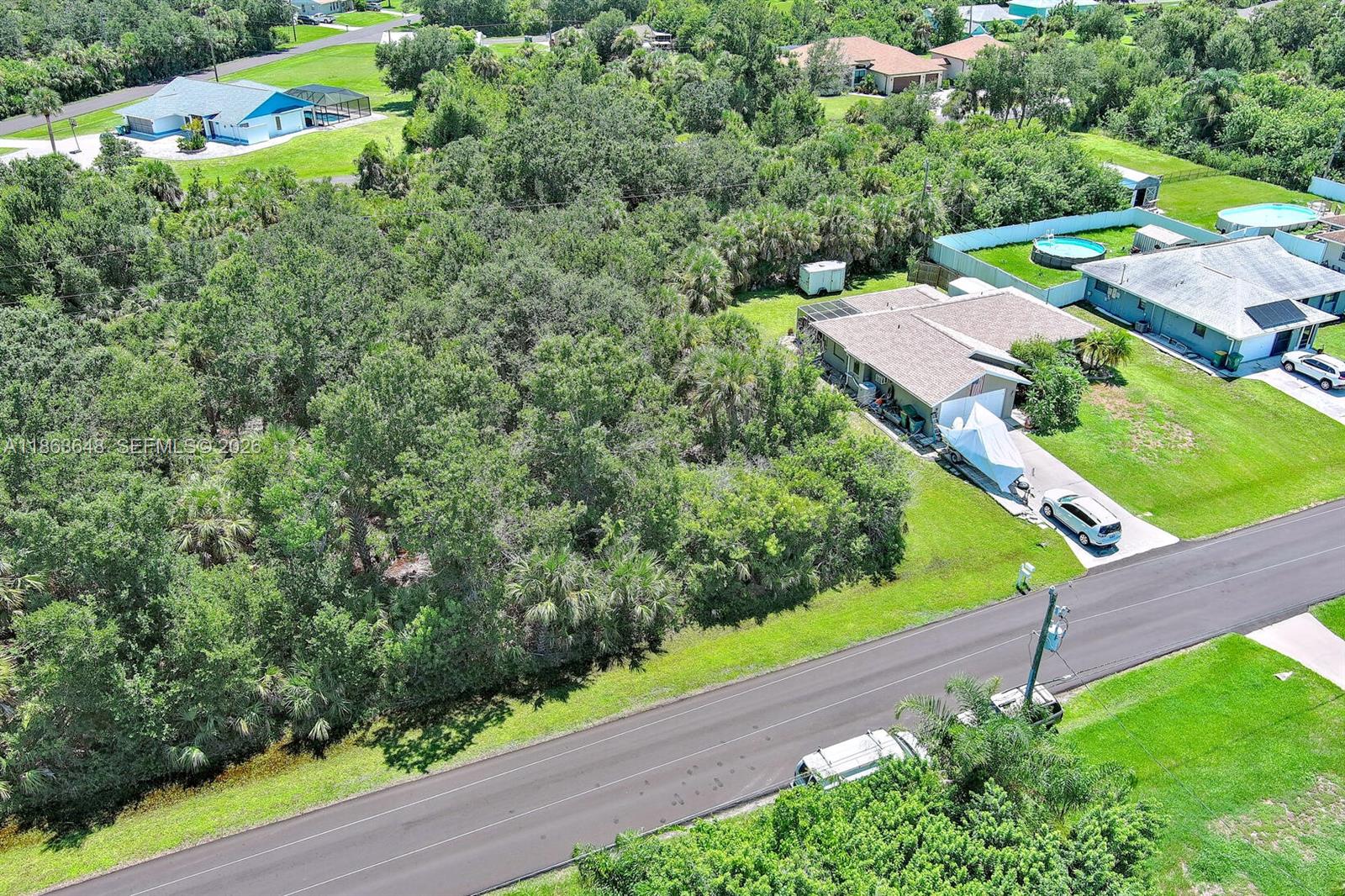 PORT CHARLOTTE - Land