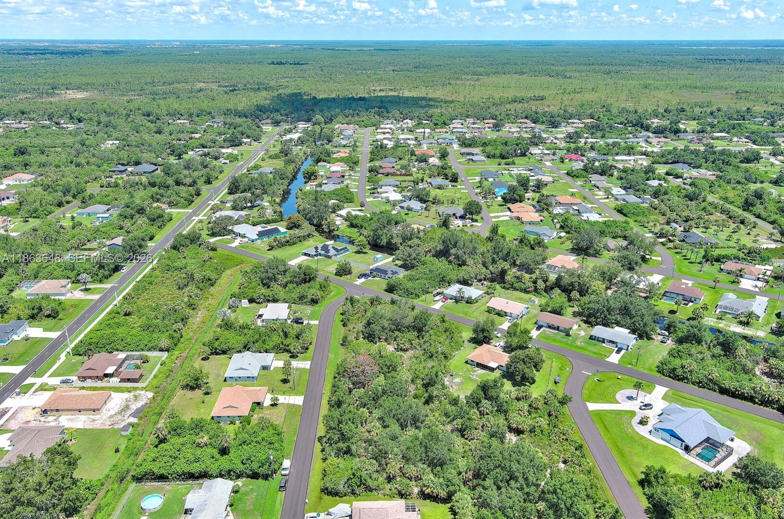 PORT CHARLOTTE - Land