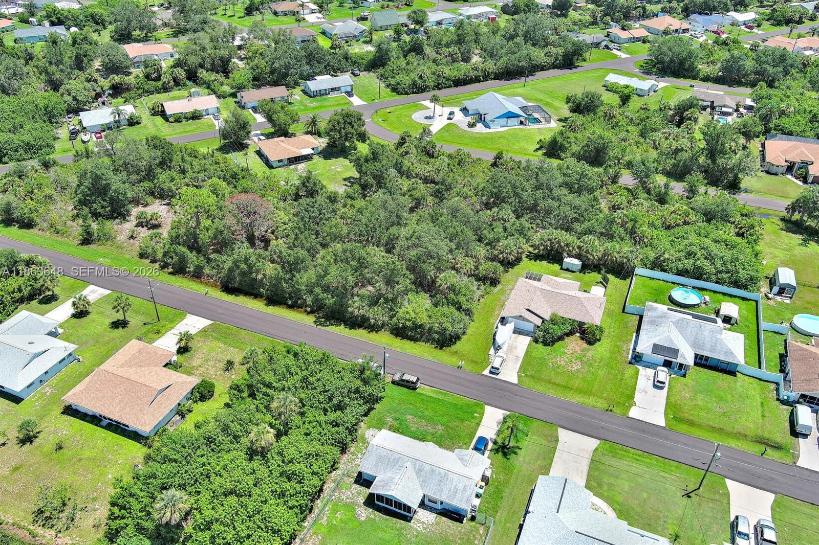 PORT CHARLOTTE - Land