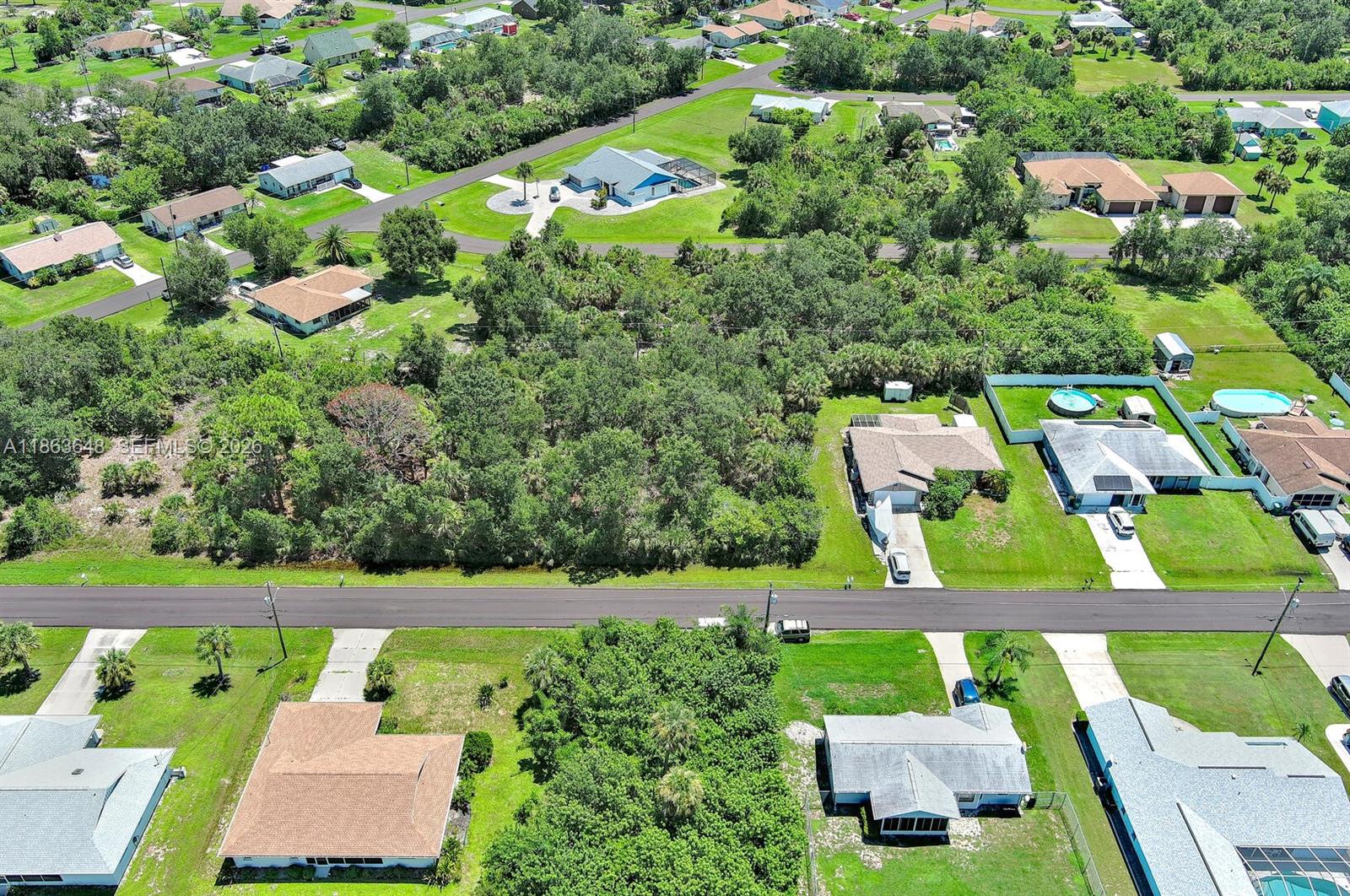 PORT CHARLOTTE - Land