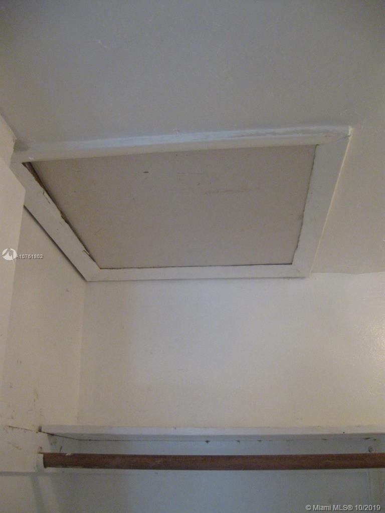 TAMIAMI GROVES NO 2 - Residential Lease