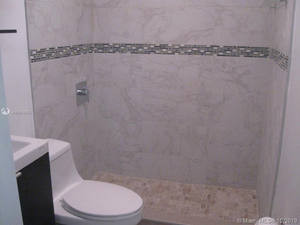 TAMIAMI GROVES NO 2 - Residential Lease