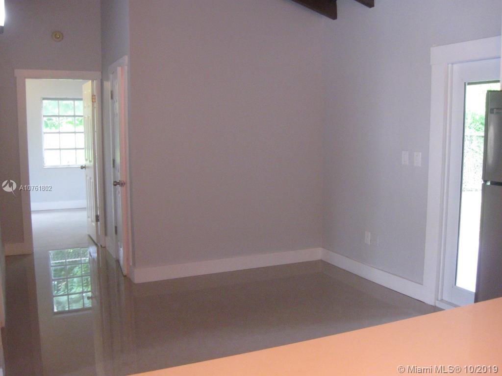 TAMIAMI GROVES NO 2 - Residential Lease