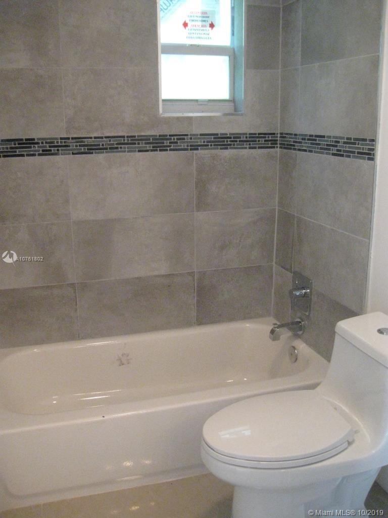 TAMIAMI GROVES NO 2 - Residential Lease