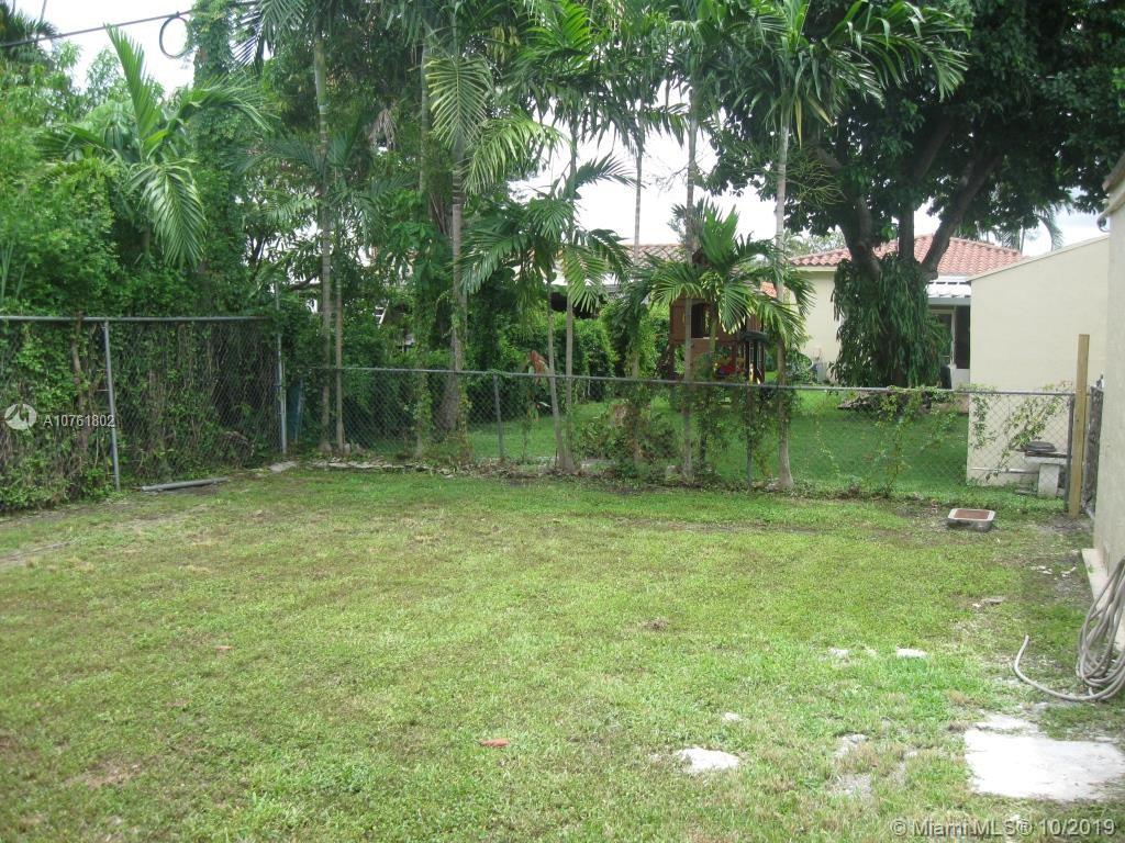 TAMIAMI GROVES NO 2 - Residential Lease