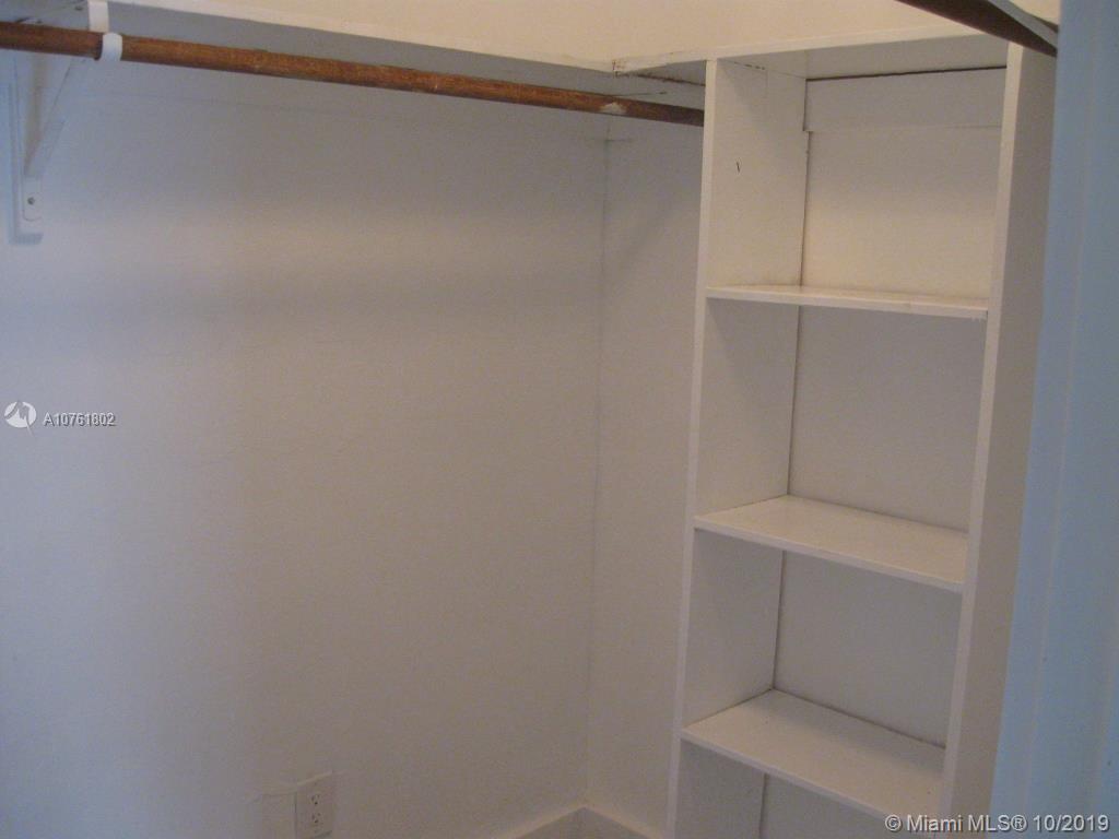 TAMIAMI GROVES NO 2 - Residential Lease