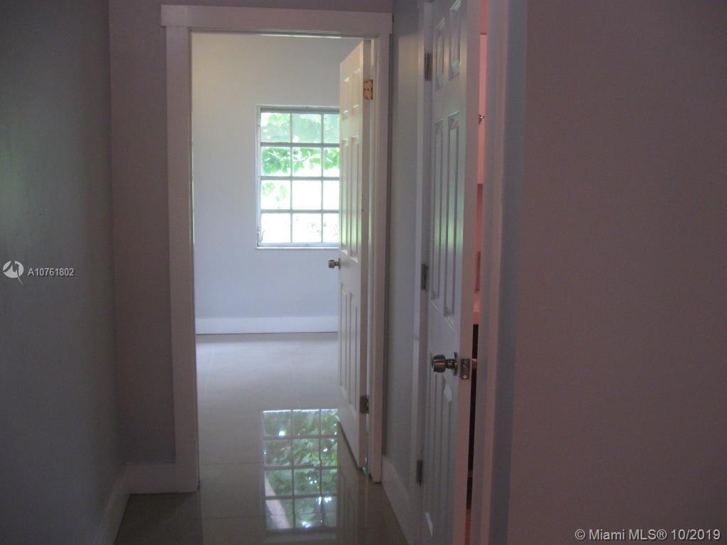 TAMIAMI GROVES NO 2 - Residential Lease