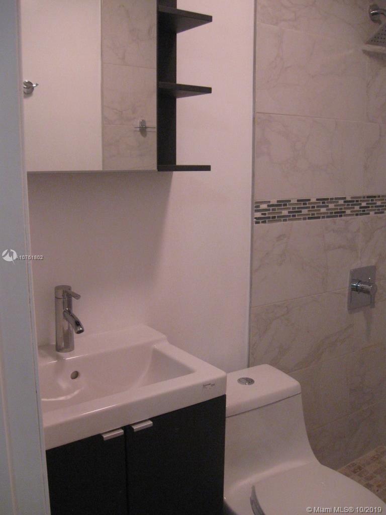 TAMIAMI GROVES NO 2 - Residential Lease