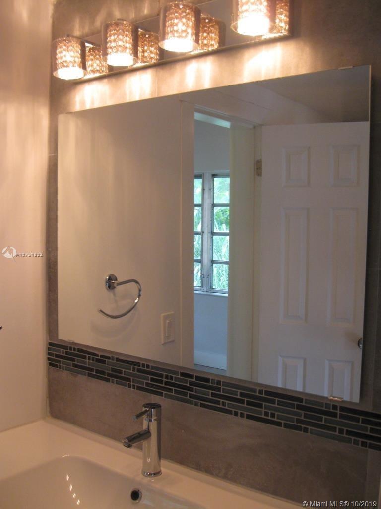 TAMIAMI GROVES NO 2 - Residential Lease