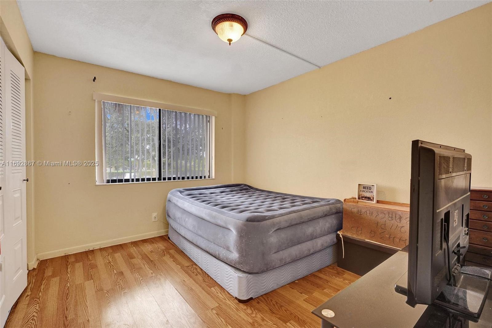 BARCLAY AT HAMPTONS WEST - Residential