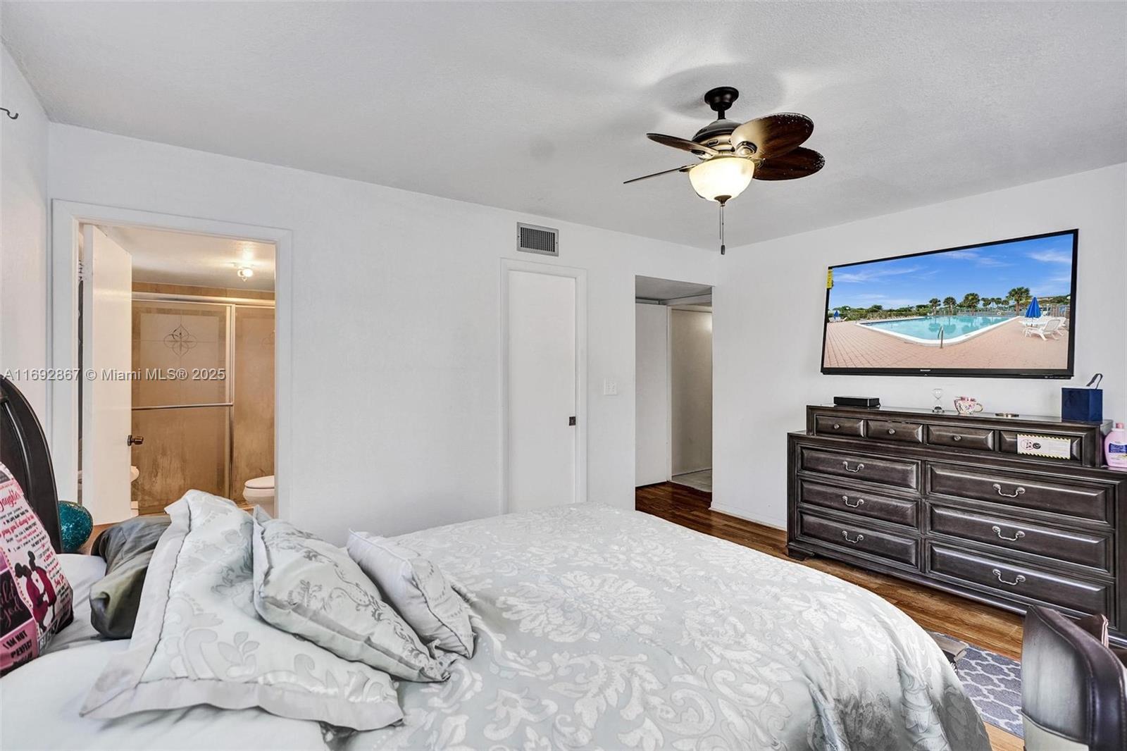 BARCLAY AT HAMPTONS WEST - Residential