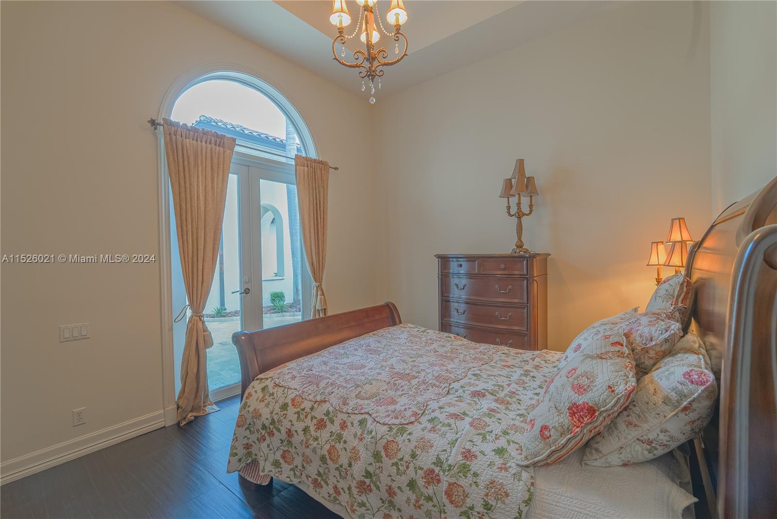 HERON BAY SEVEN & EIGHT - Residential