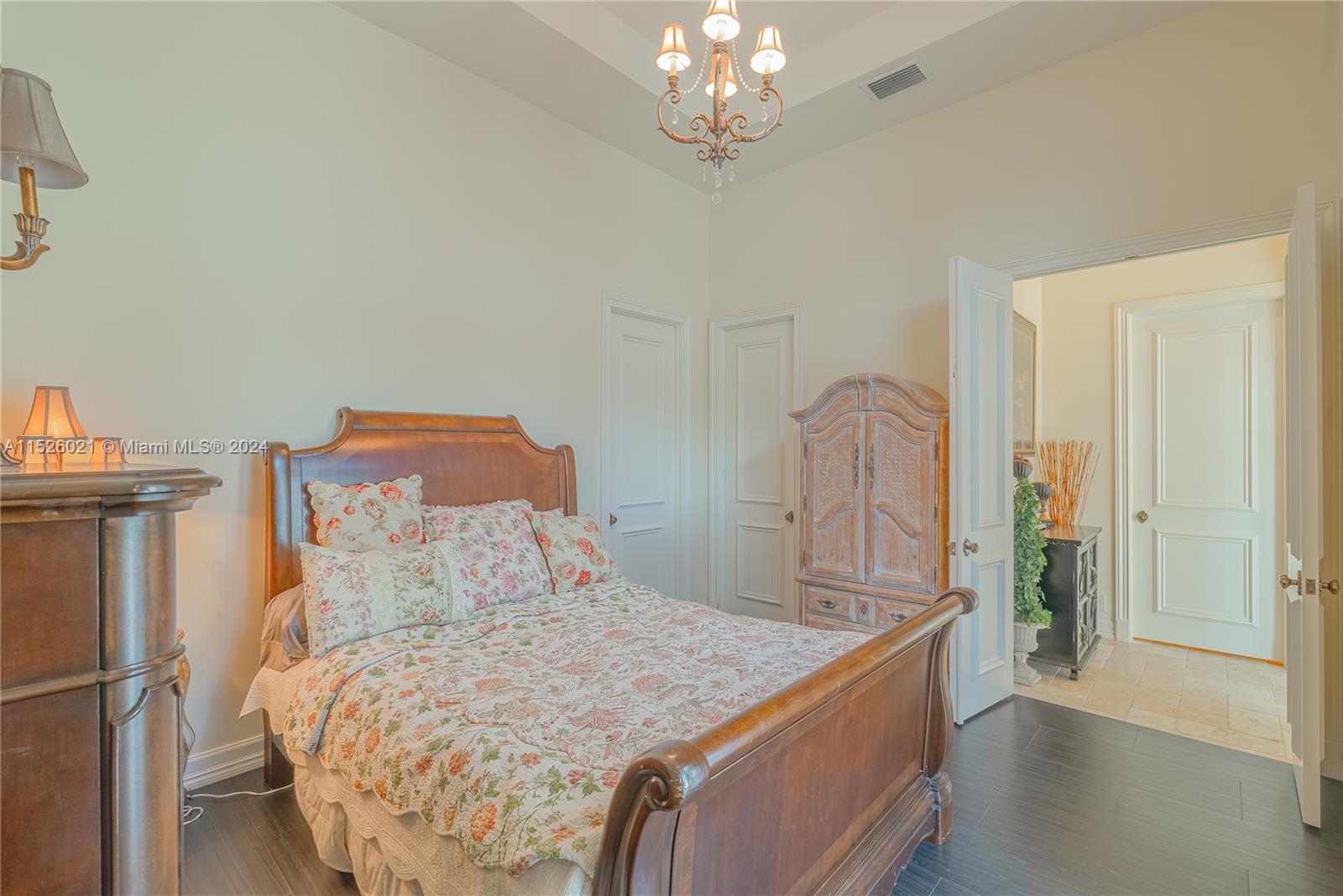 HERON BAY SEVEN & EIGHT - Residential