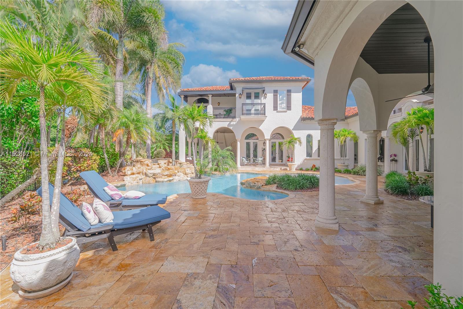 HERON BAY SEVEN & EIGHT - Residential