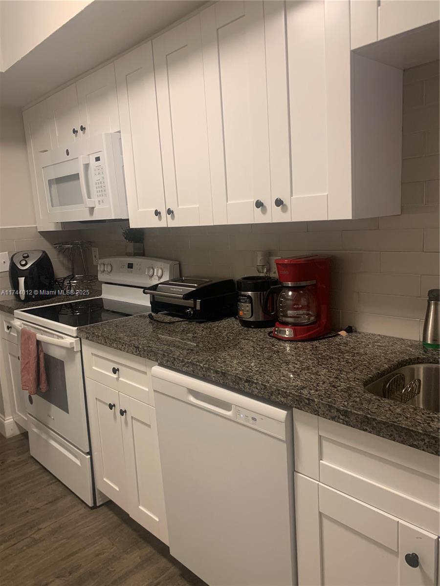 SPENCER PLACE CONDO - Residential