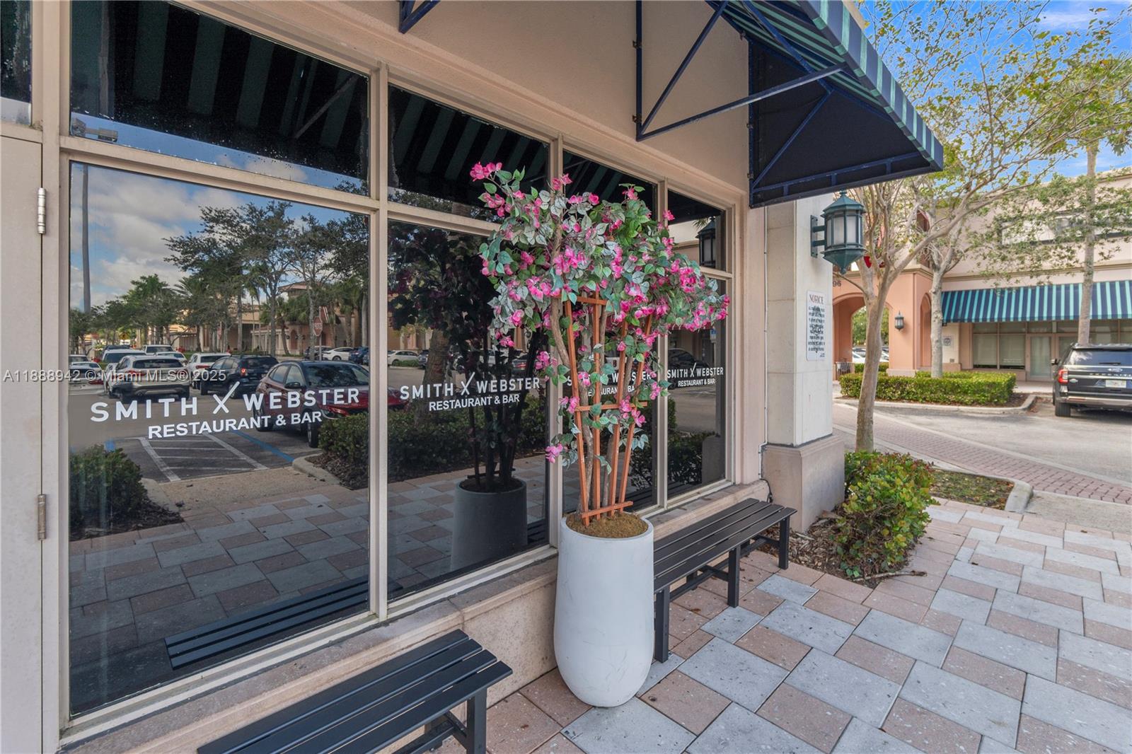 TURN-KEY RESTAURANT N STATE ROAD 7