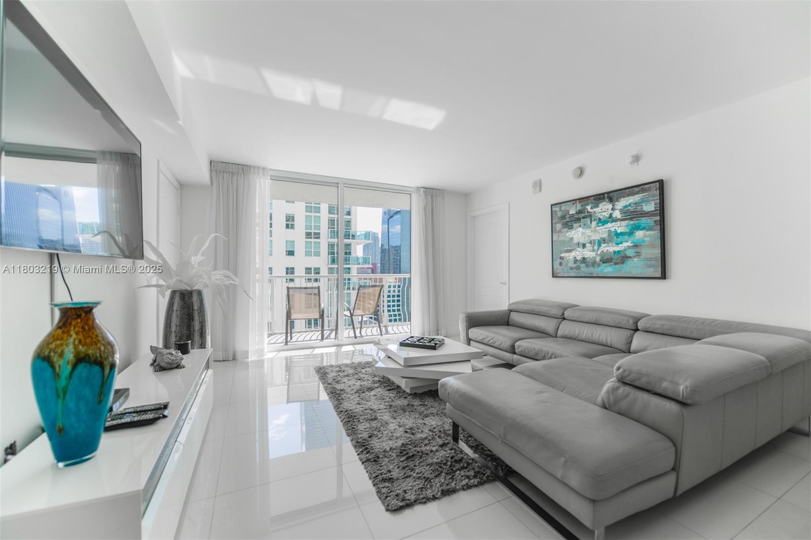 1200 Brickell Bay Dr 2315, Miami, Broward County, Florida - 2 Bedrooms  
2 Bathrooms - 