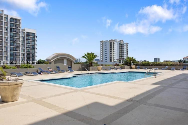 DOUGLAS GRAND CONDO - Residential Lease