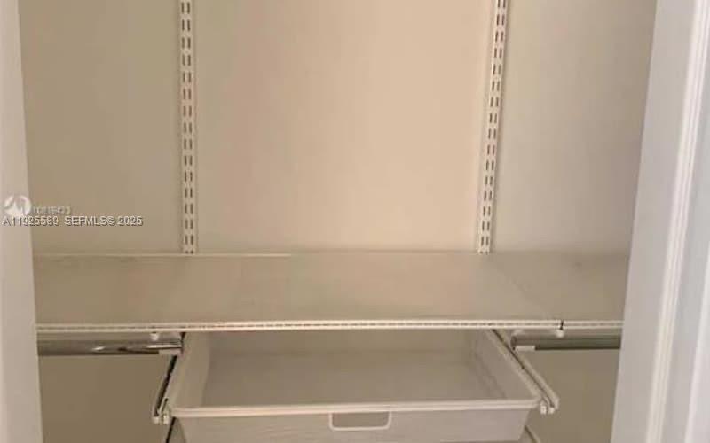 DOUGLAS GRAND CONDO - Residential Lease