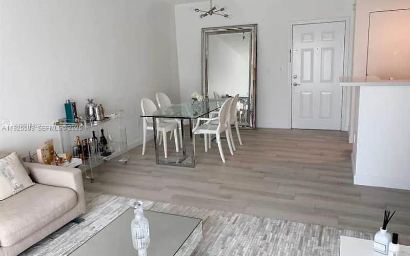 DOUGLAS GRAND CONDO - Residential Lease