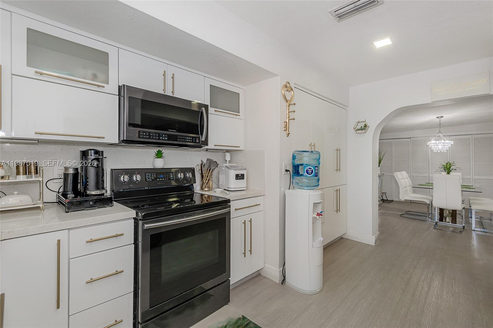 HERITAGE HOMES - Residential