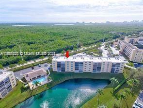 MEADOWBROOK LAKES VIEW CO - Residential Lease