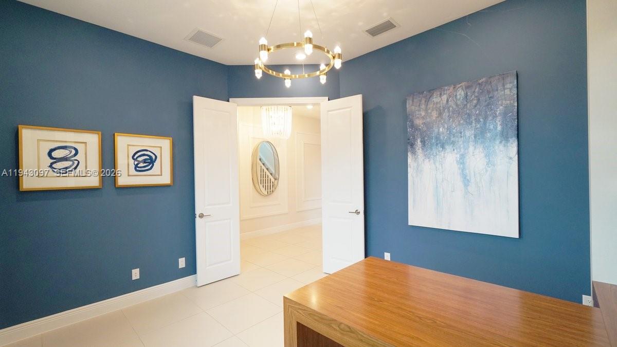 PARKLAND BAY - Residential