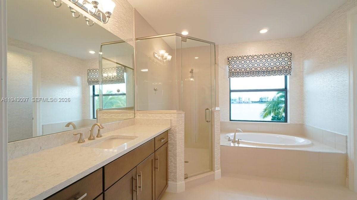 PARKLAND BAY - Residential