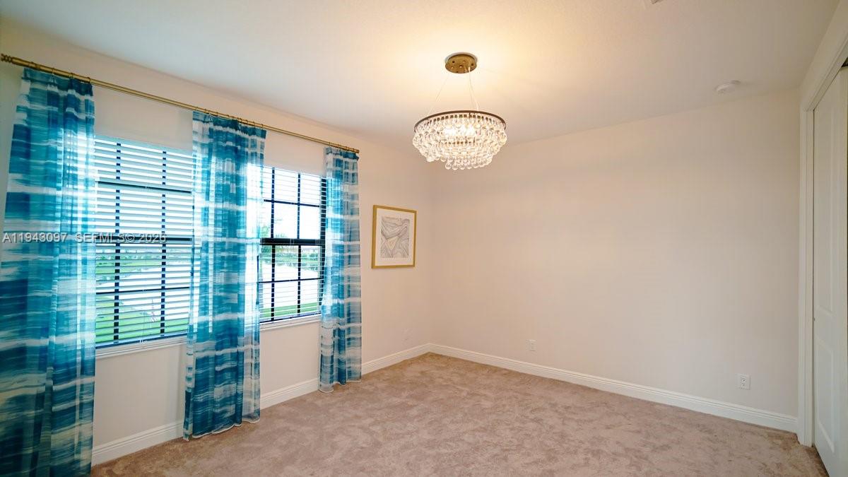 PARKLAND BAY - Residential