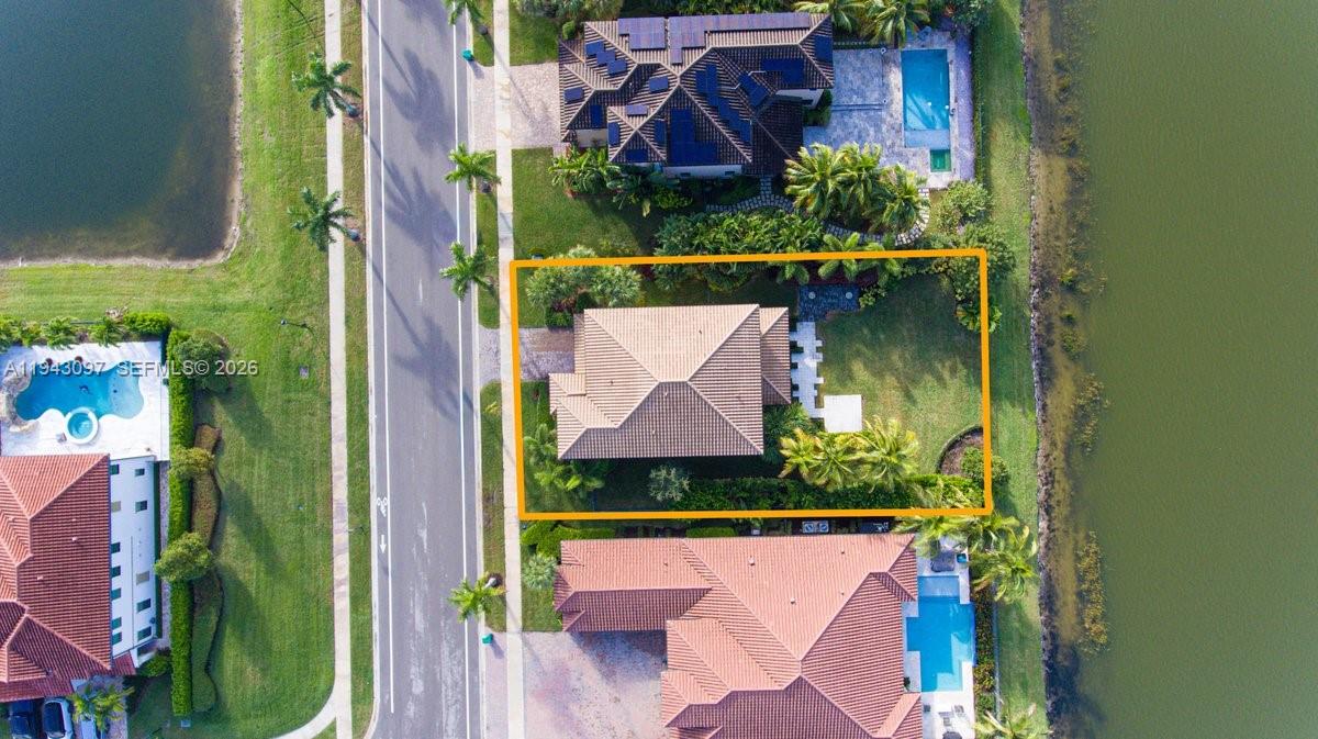 PARKLAND BAY - Residential