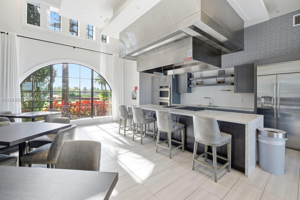 PARKLAND BAY - Residential