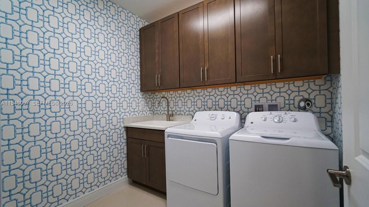 PARKLAND BAY - Residential