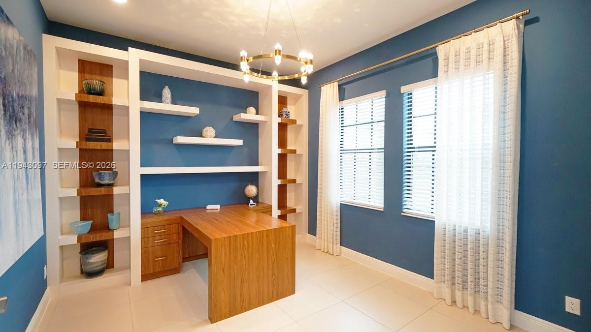 PARKLAND BAY - Residential