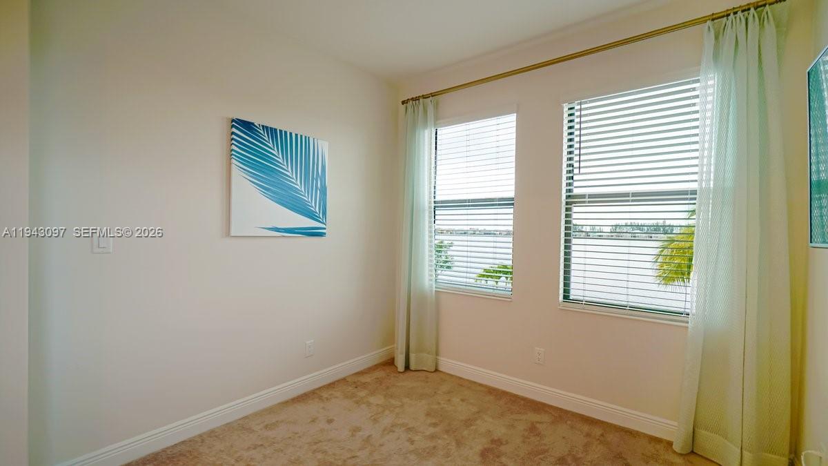 PARKLAND BAY - Residential