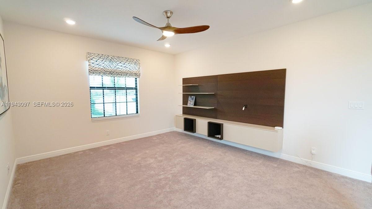 PARKLAND BAY - Residential