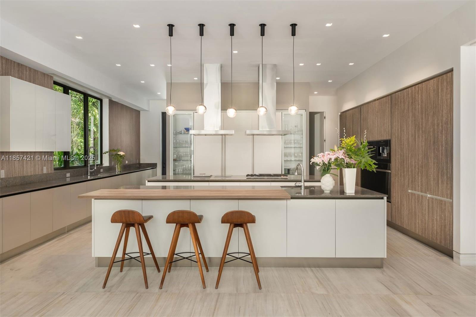 GABLES ESTATES NO 2 - Residential