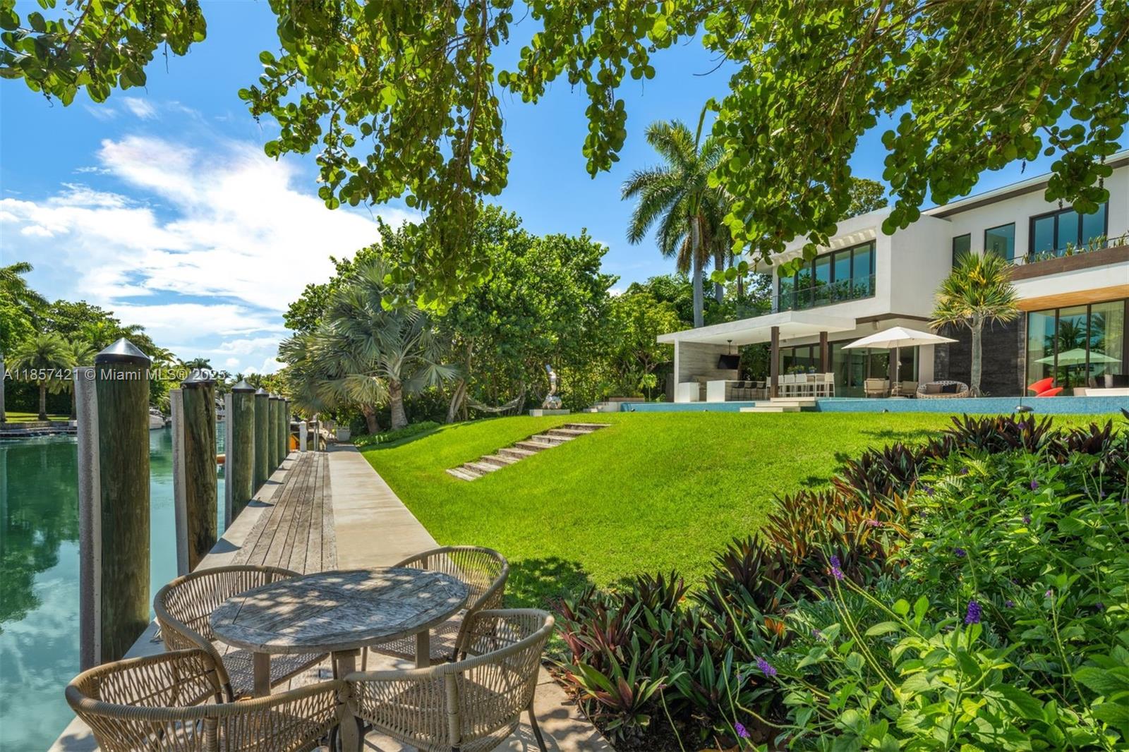 GABLES ESTATES NO 2 - Residential