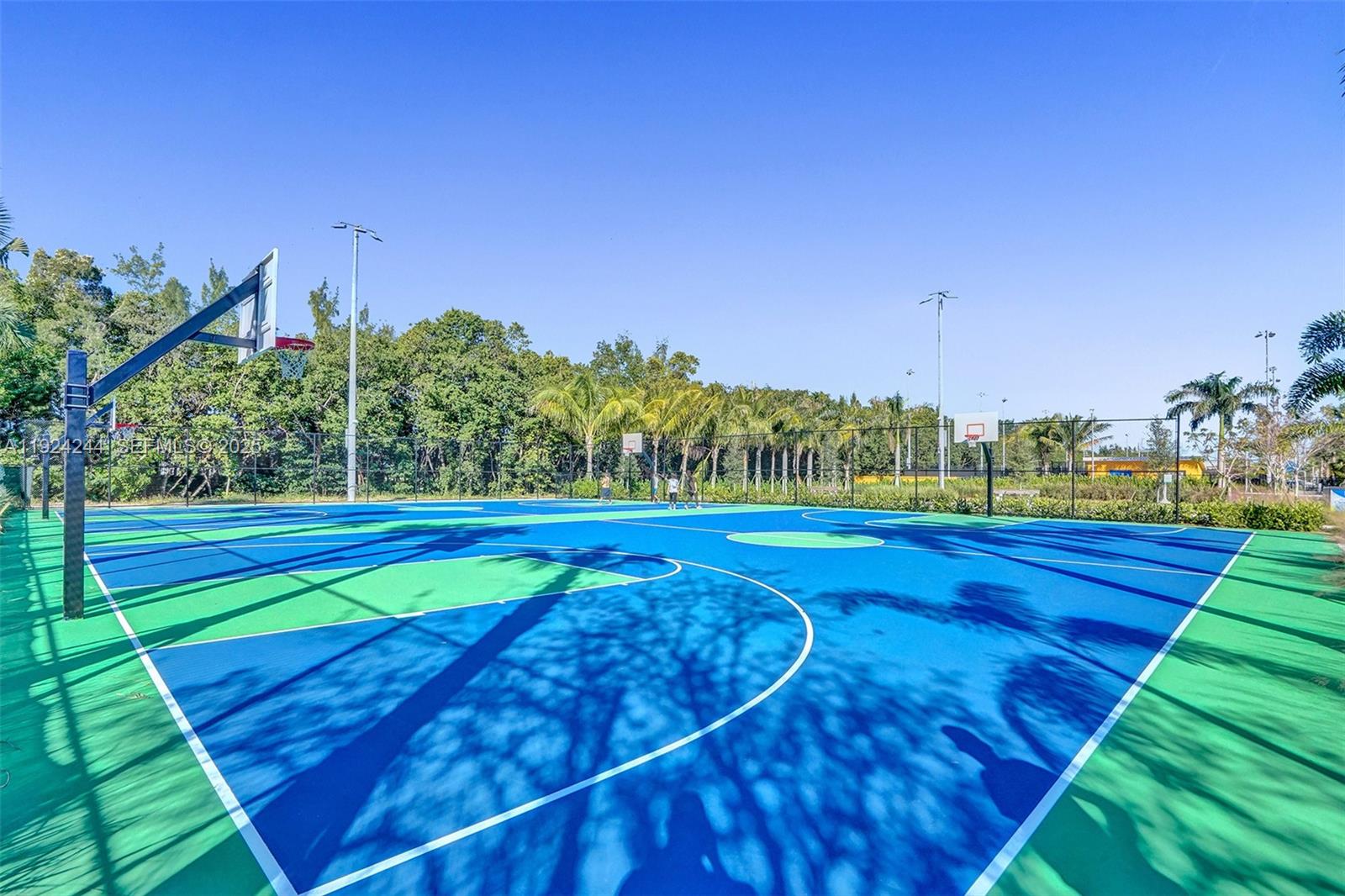 CASA PARADISO CO-OP - Residential