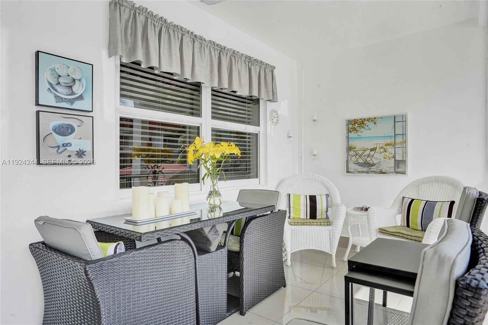 CASA PARADISO CO-OP - Residential