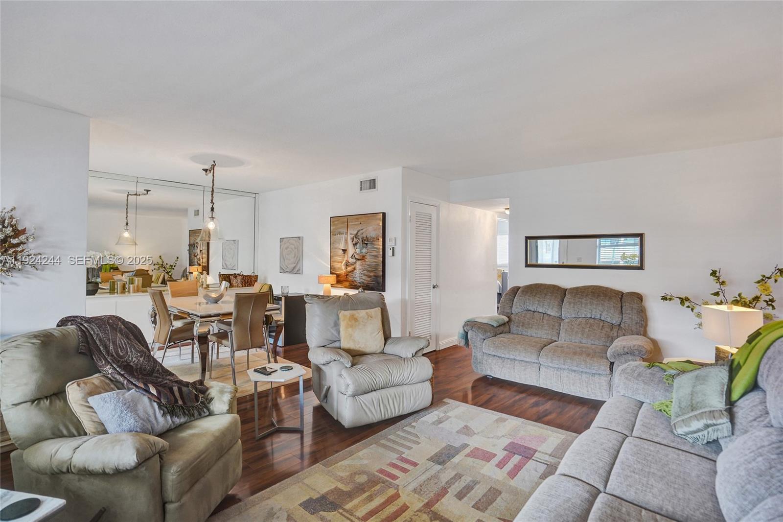 CASA PARADISO CO-OP - Residential