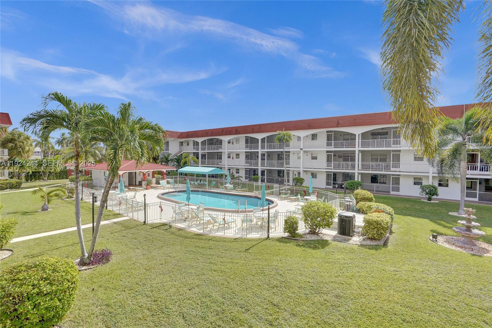 CASA PARADISO CO-OP - Residential