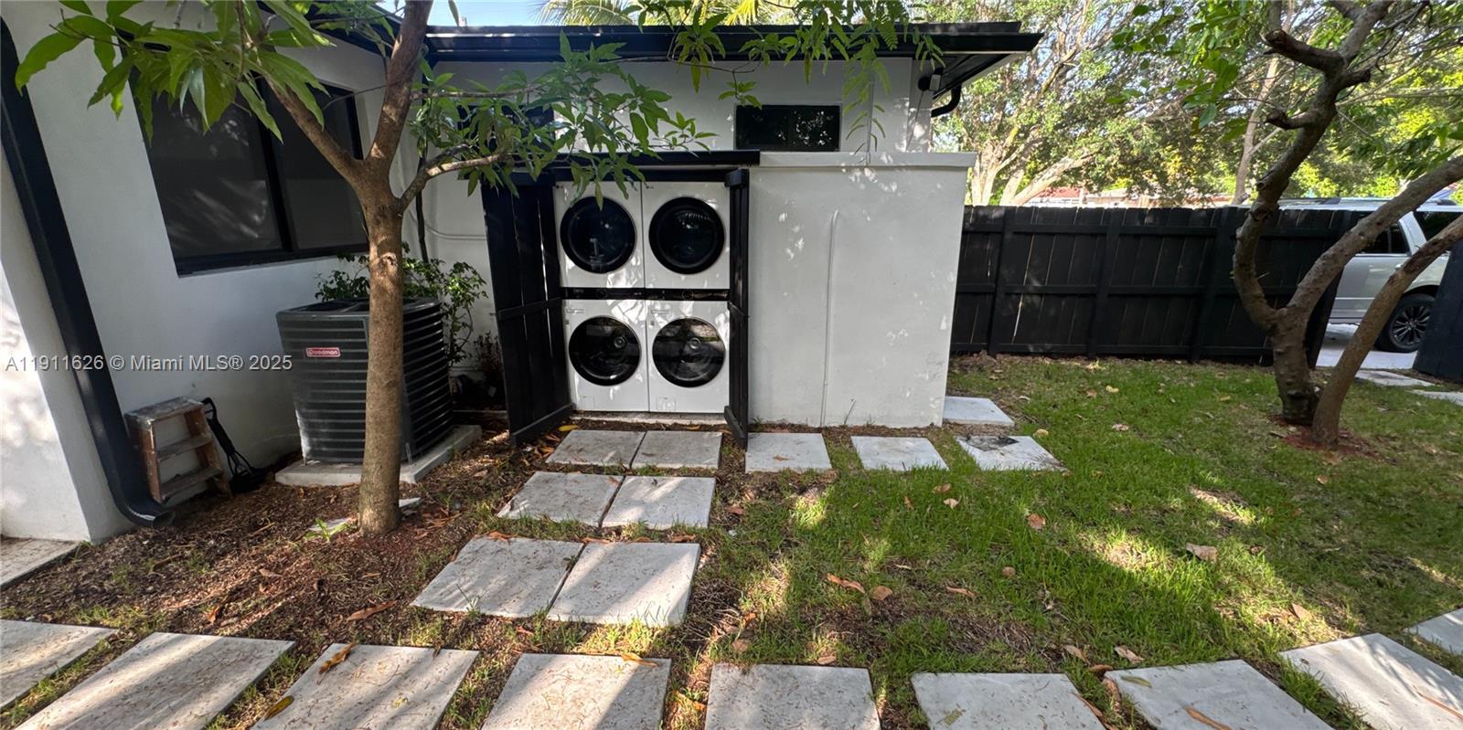 FAIRVIEW - Residential Lease