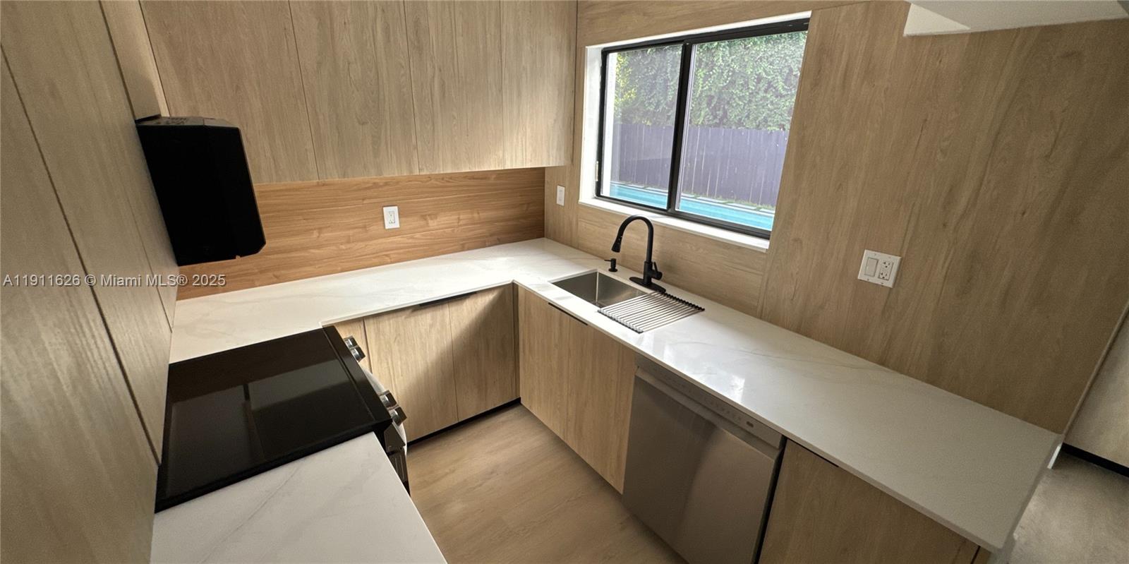 FAIRVIEW - Residential Lease