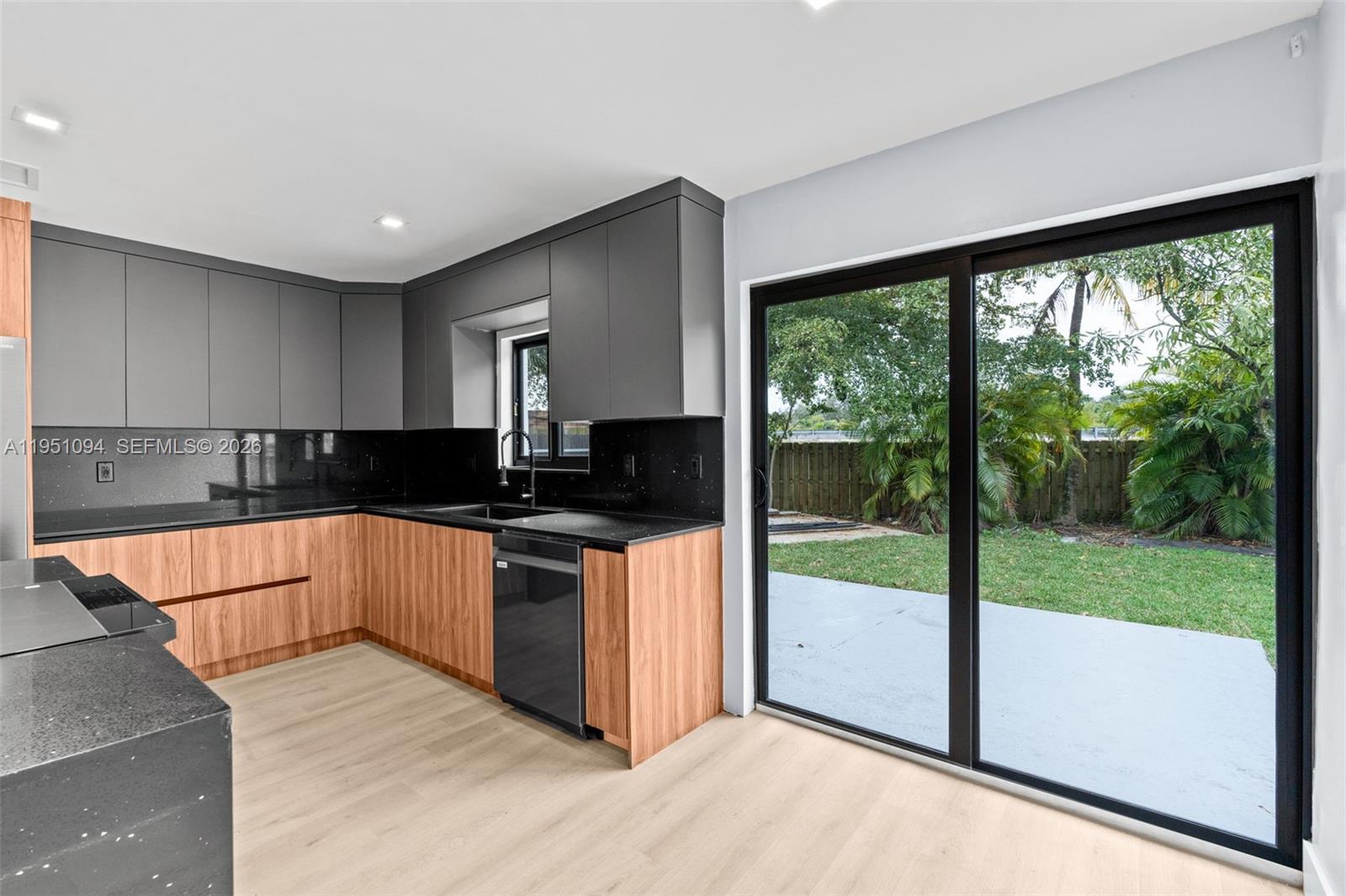 TURTLE RUN AT LAKES OF PA - Residential