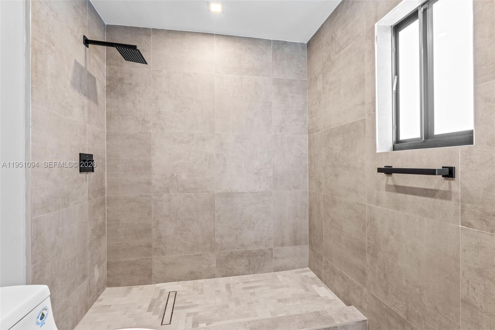 TURTLE RUN AT LAKES OF PA - Residential