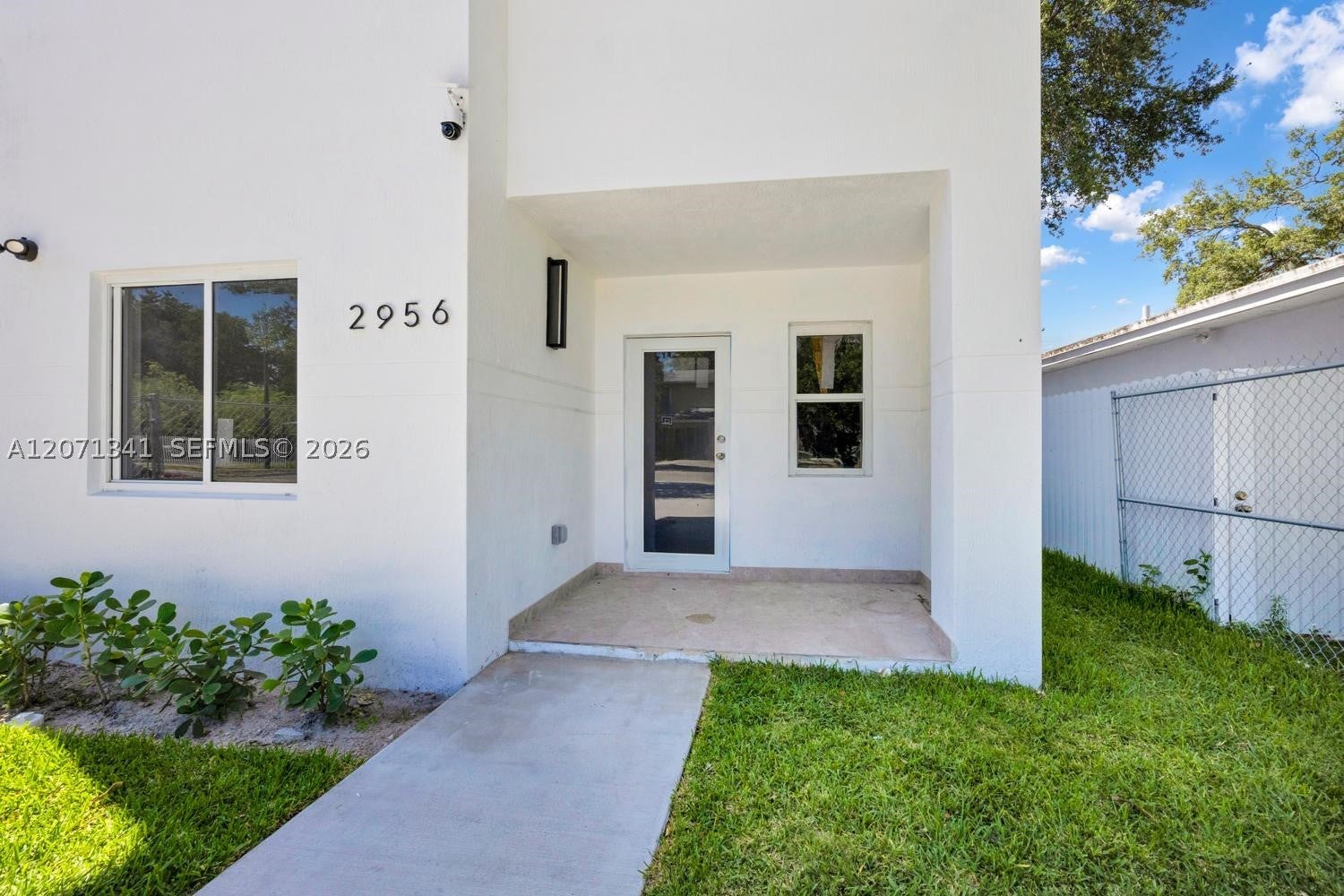 2770 NW 44 St, Miami FL 33142