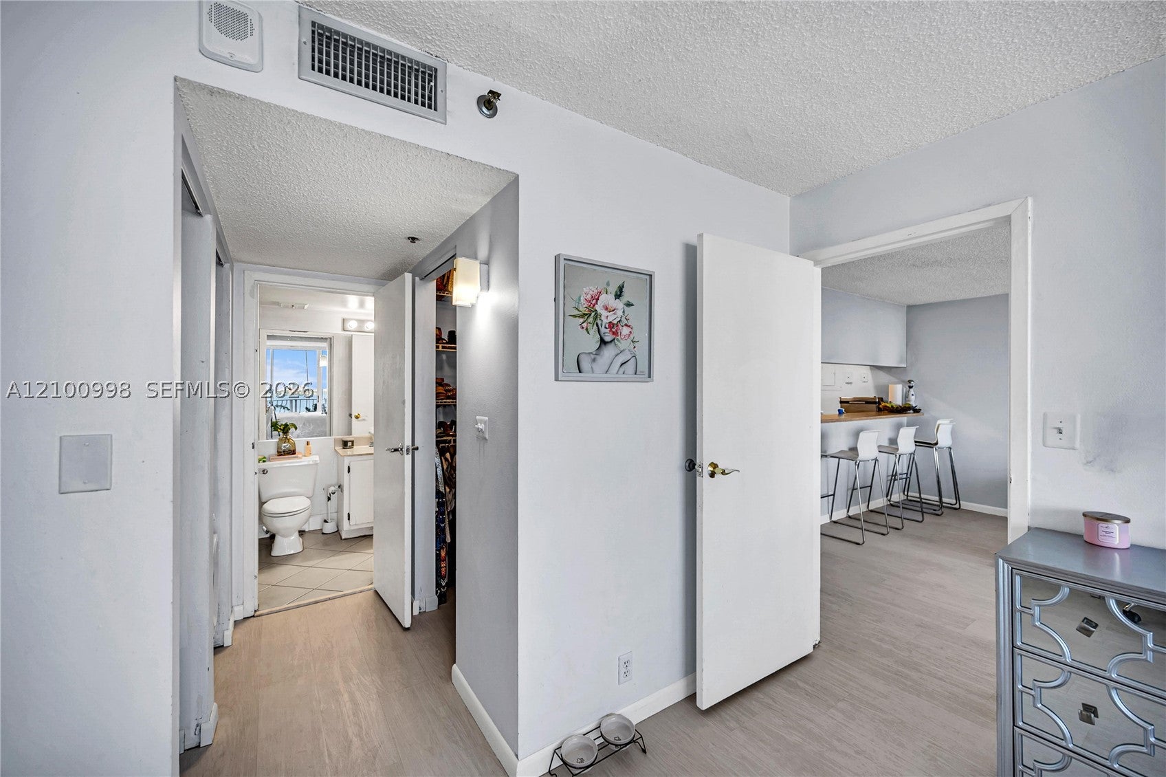7601 E Treasure Dr 2412