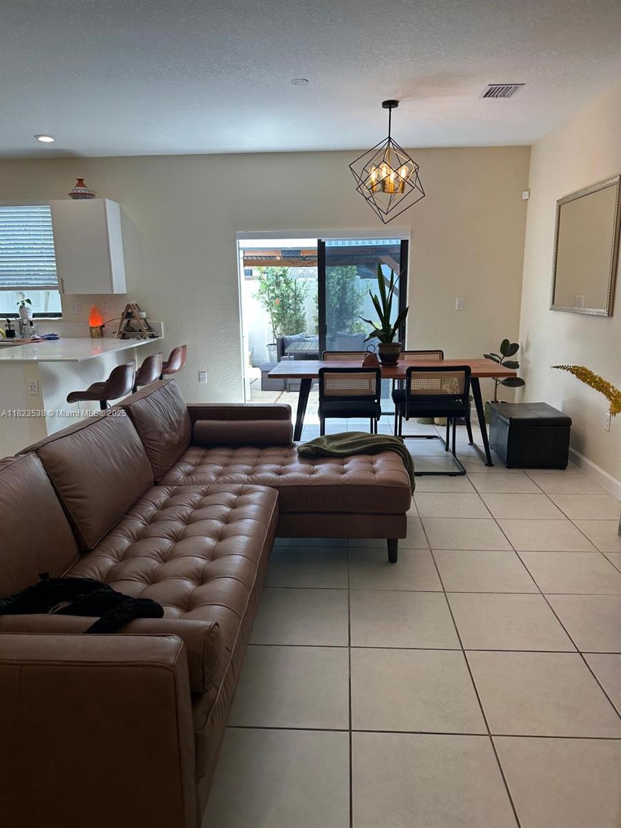 20386 NW 4th Ct